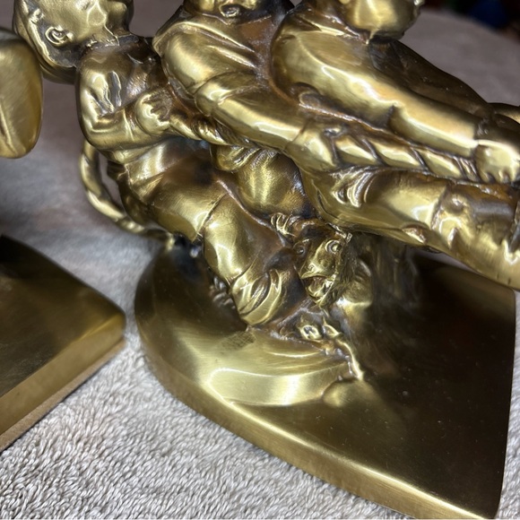 Vintage PM Craftsman USA TUG OF WAR BOOKENDS Brass Bookend Set - Picture 6 of 6